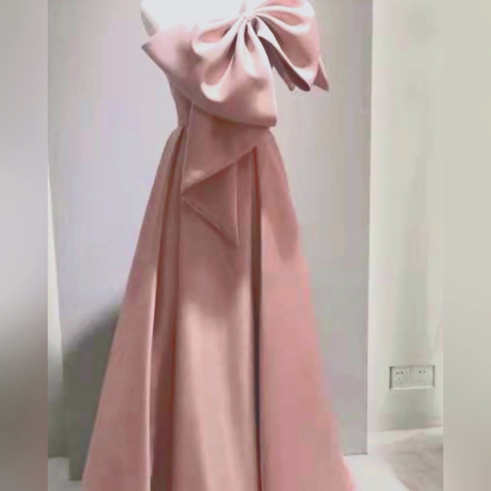 Like brand new dress